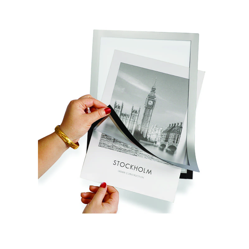 Samolepljivi ram sa magnetnim zatvaranjem